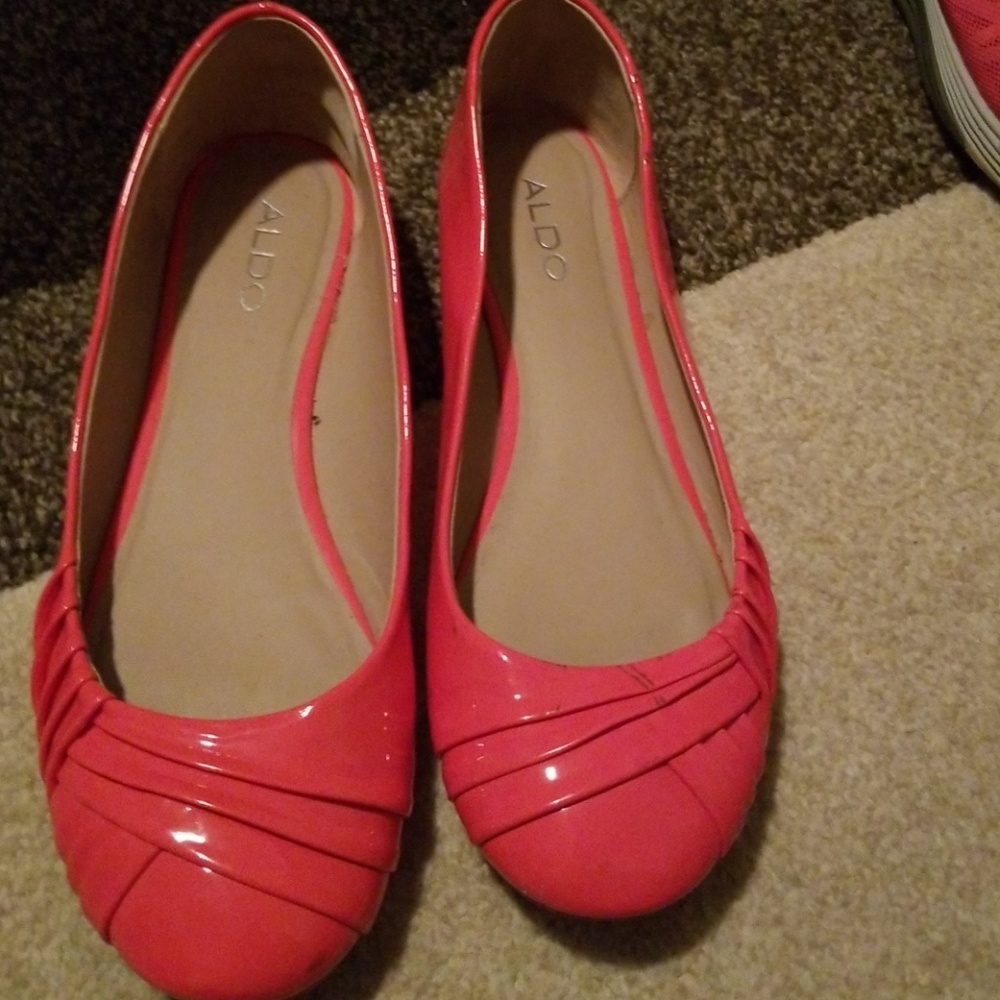 Ballet flats.